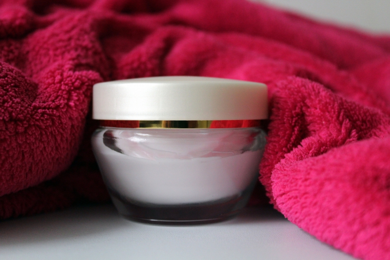 esthetique-MONTFERRAT-min_cream-2817325